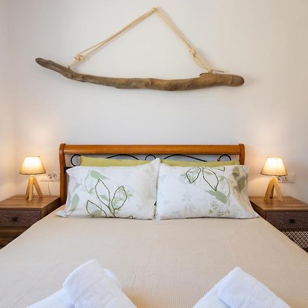 Aronia Luxury Apartments Karpathos Екстер'єр фото